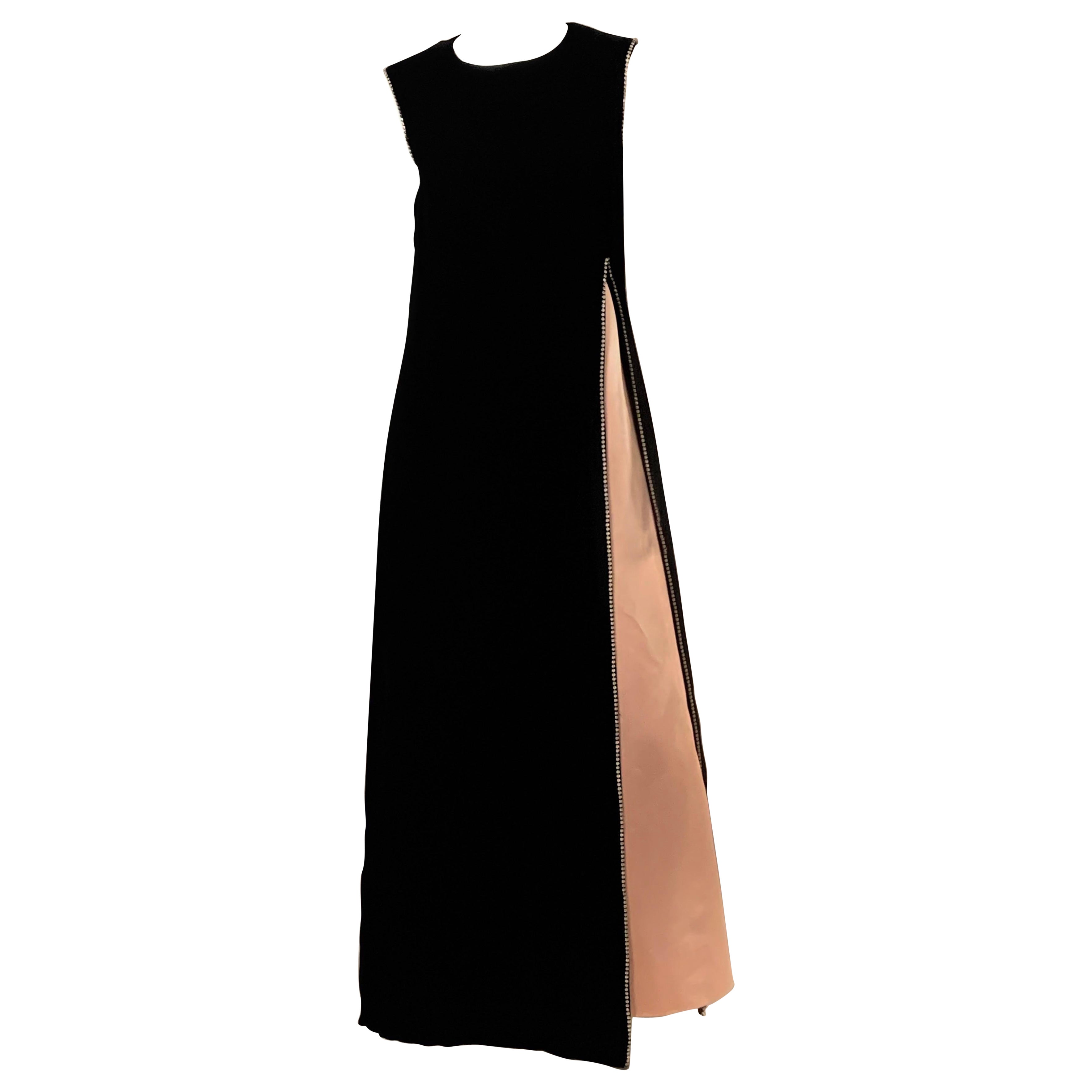 Patullo-Jo Copeland Abendkleid aus schwarzer Wolle und rosafarbenem Satin mit Strassbesatz im Angebot