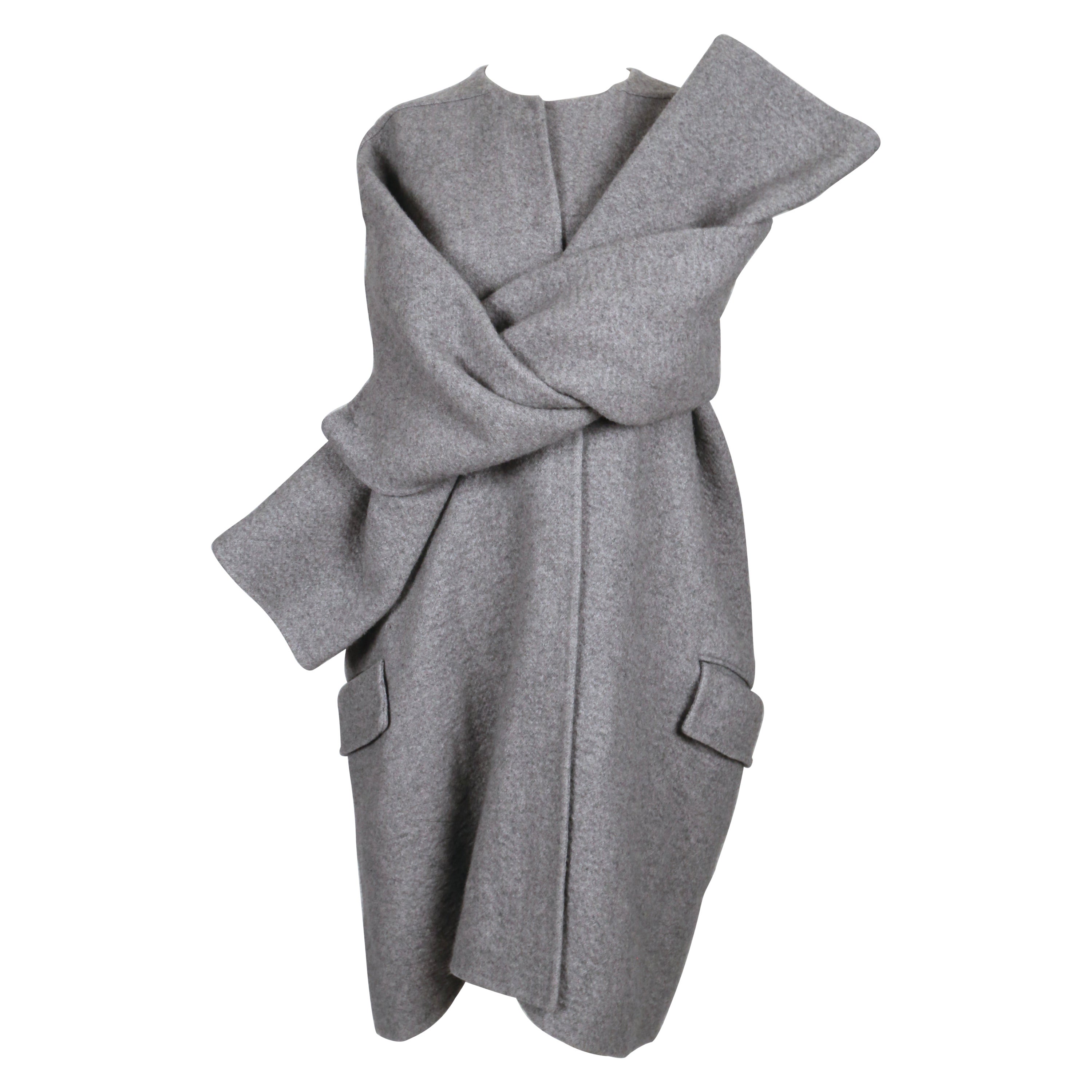 2013 CELINE by PHOEBE PHILO grey cashmere runway coat with exaggerated sleeves For Sale