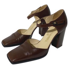 Vintage Chanel 1998 AW Slingback Classic Brown Square Toe Heels