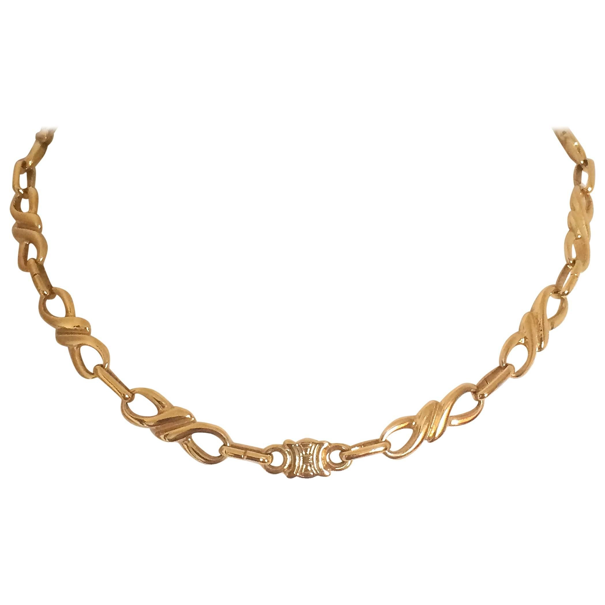 MINT. Vintage Celine golden twisted chain necklace with blaison macadam charm For Sale