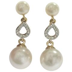 Retro Nina Ricci white faux pearl and crystal stone teardrop dangling earrings