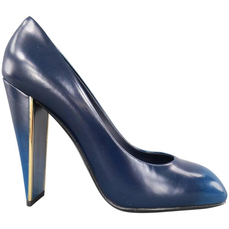 LOUIS VUITTON Size 7 Navy Blue Ombre Leather Flat Heel &#39;PROVOC&#39; Pumps at 1stdibs