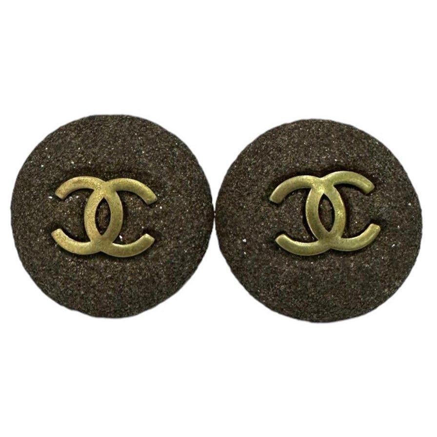 Chanel Clip - 21 For Sale on 1stDibs