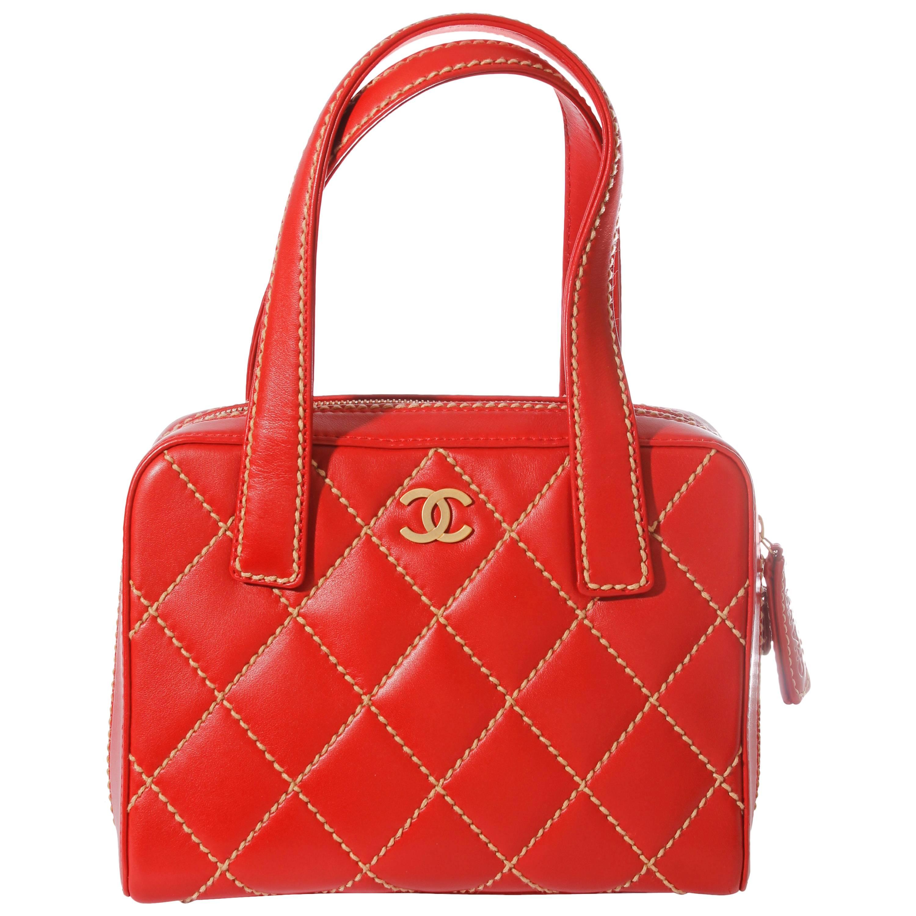 Chanel Wild Stitch Quilted Zip Tote Bag - red calf leather