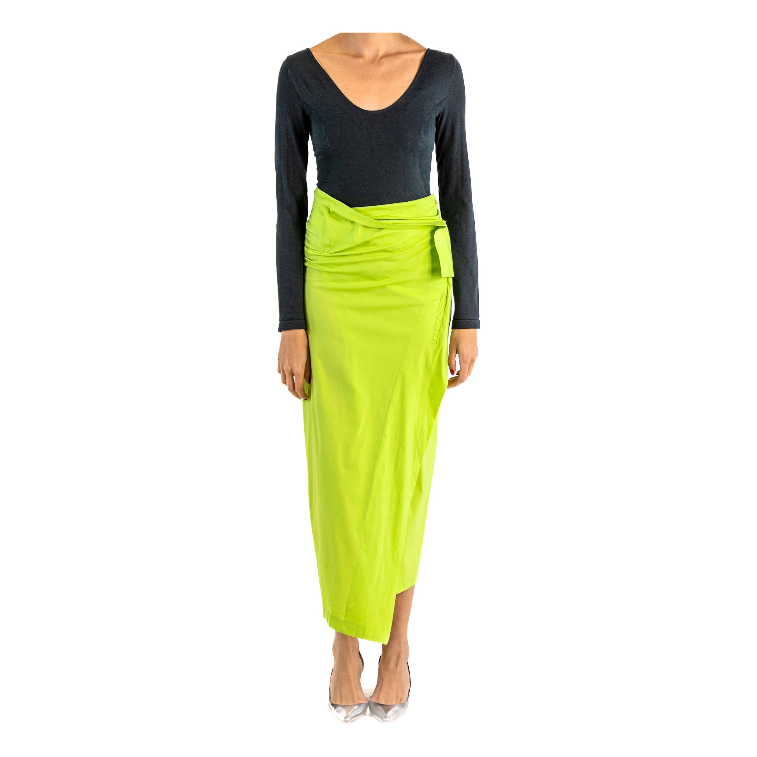 1990S ISSEY MIYAKE Lime Green & Black Rayon Blend Scoop Neck Top Skirt Ensemble For Sale