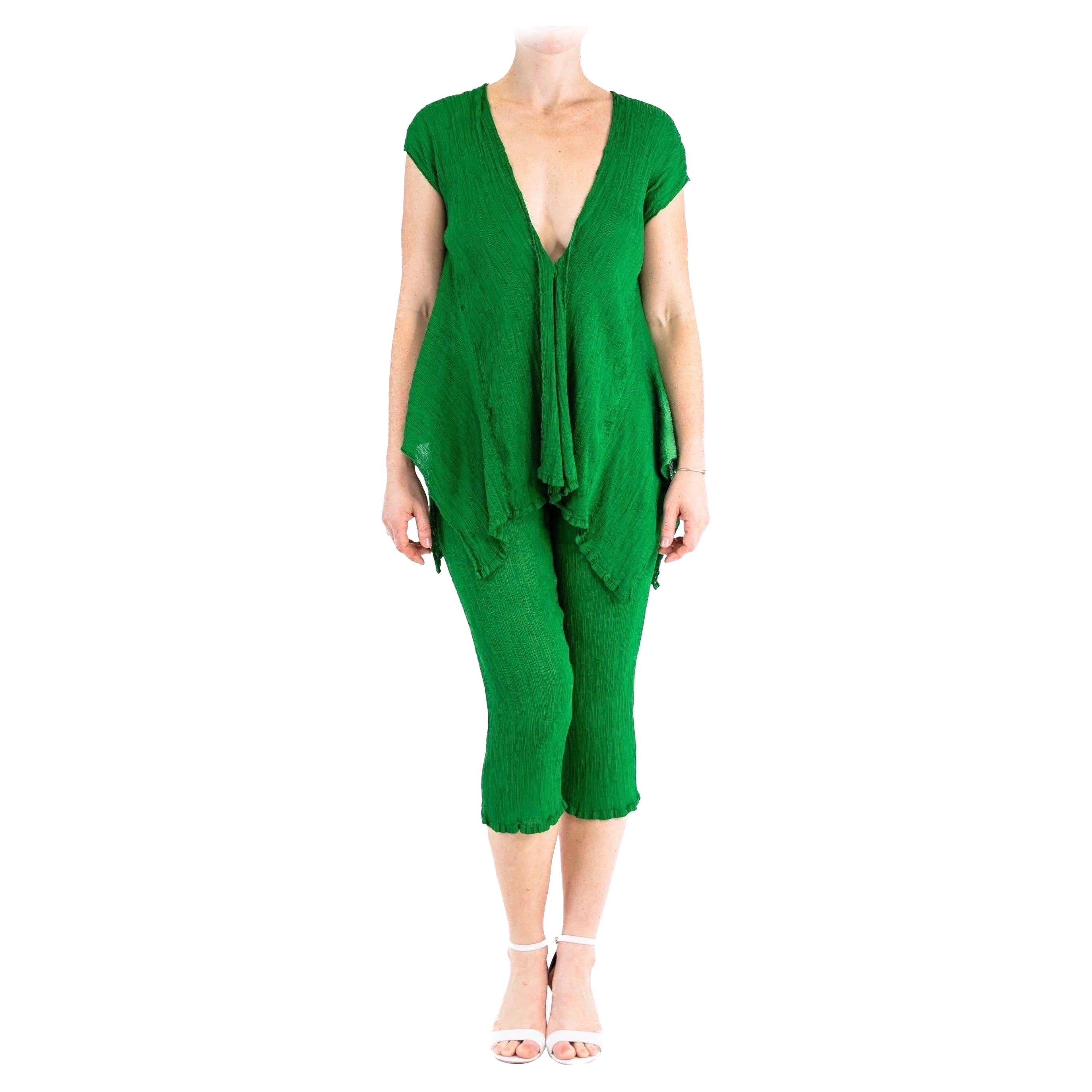 1990S ISSEY MIYAKE Grass Green Polyester Crinkle Pleated Top And Pants Ensemble For Sale