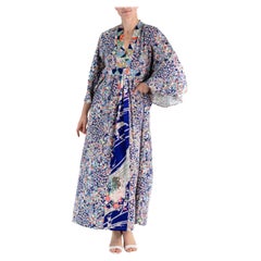 MORPHEW COLLECTION Mixed Blues Japanischer Kimono aus Seide mit Blumendruck und Kaftan