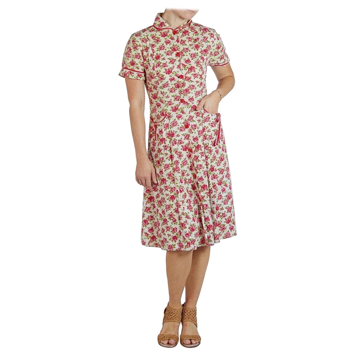 1940S Red & White Floral Cotton Short Sleeve Dress For Sale