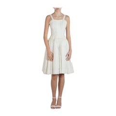 1950S Weißes Kleid mit Ösen aus Bio-Baumwolle und Spitze