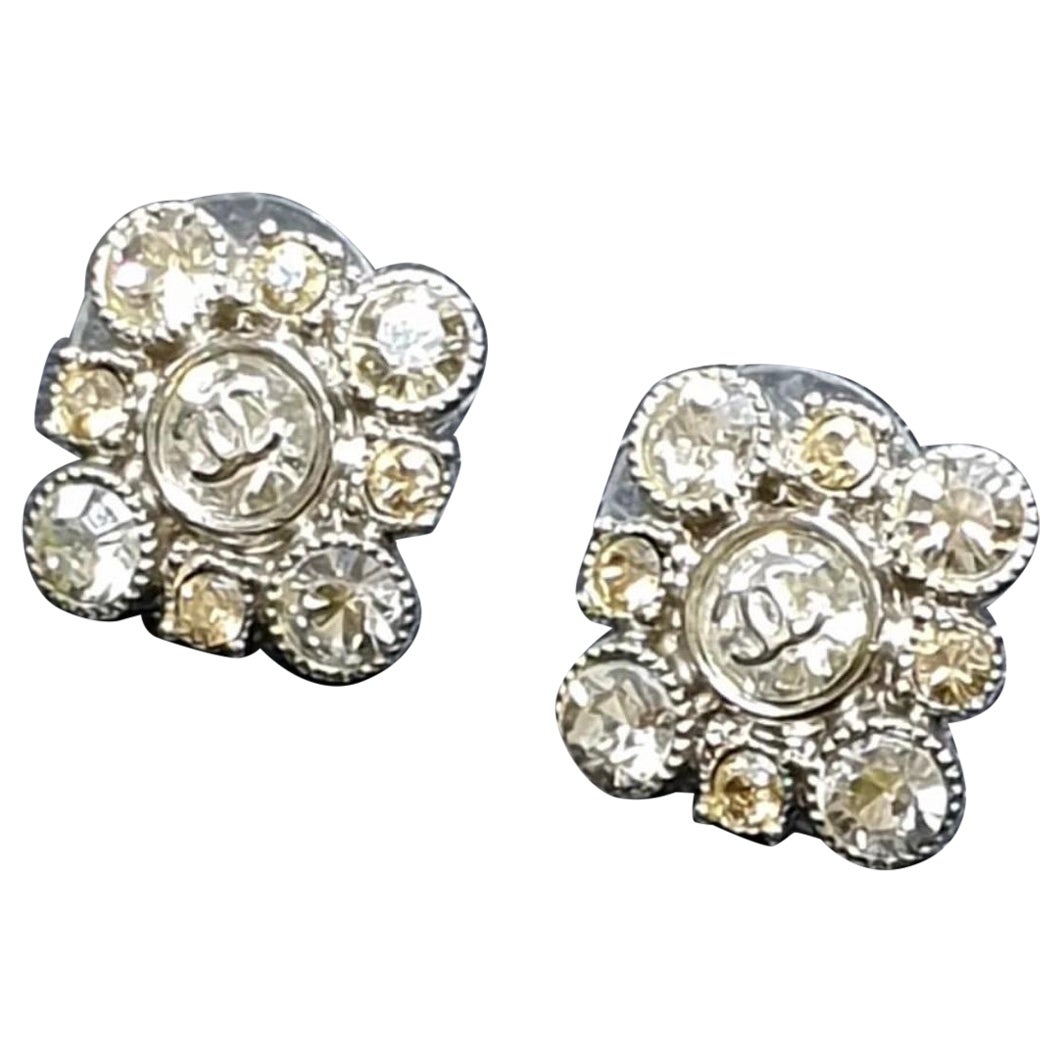 Chanel Cluster Argyle Champagne Diamond Square Pierced Earrings