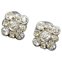 CHANEL Cluster Argyle Champagne Diamond Square Pierced Earrings