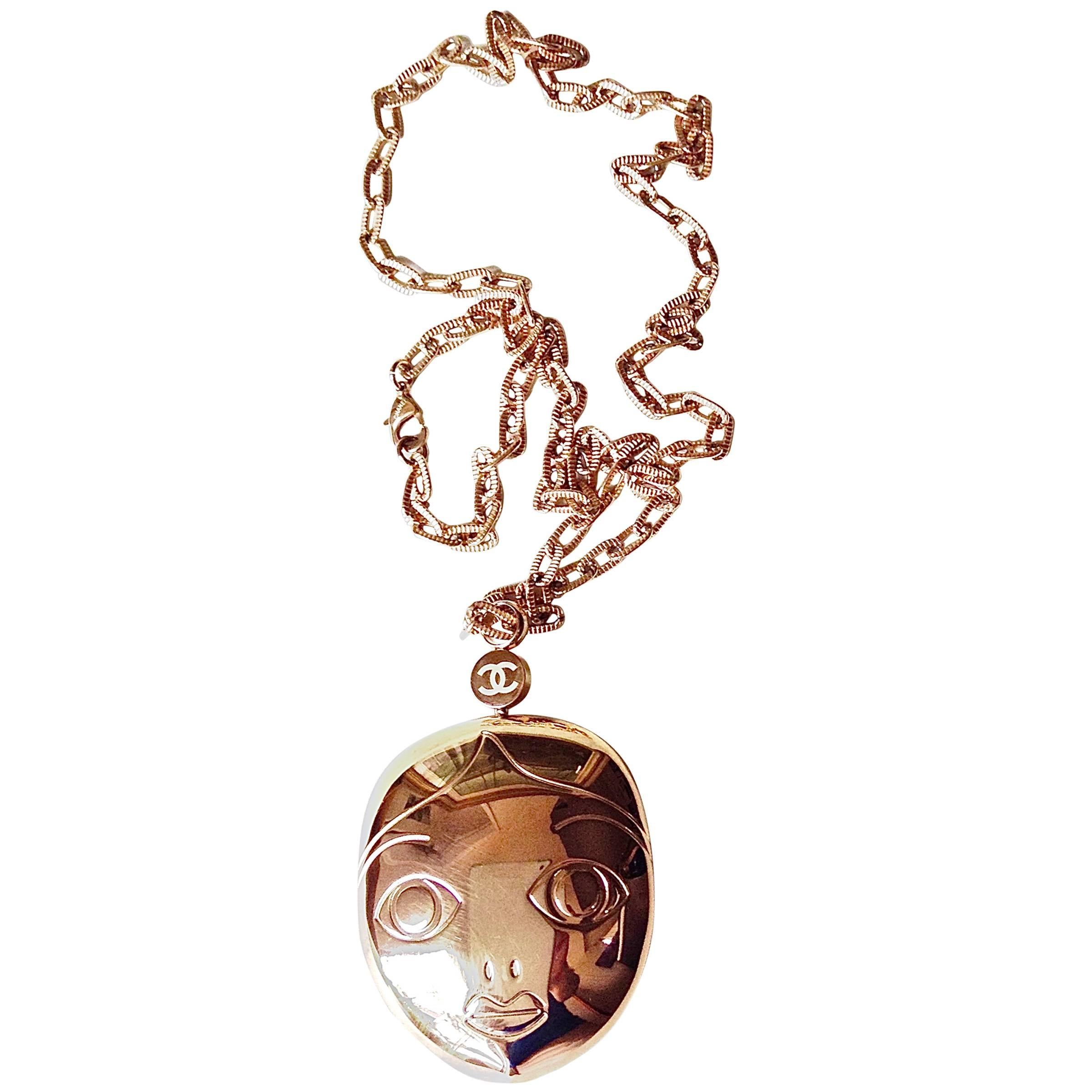 Chanel ✿*ﾟ2009 Fall Paris-Moscow Matryoshka doll Solid Heavy Long Necklace  For Sale