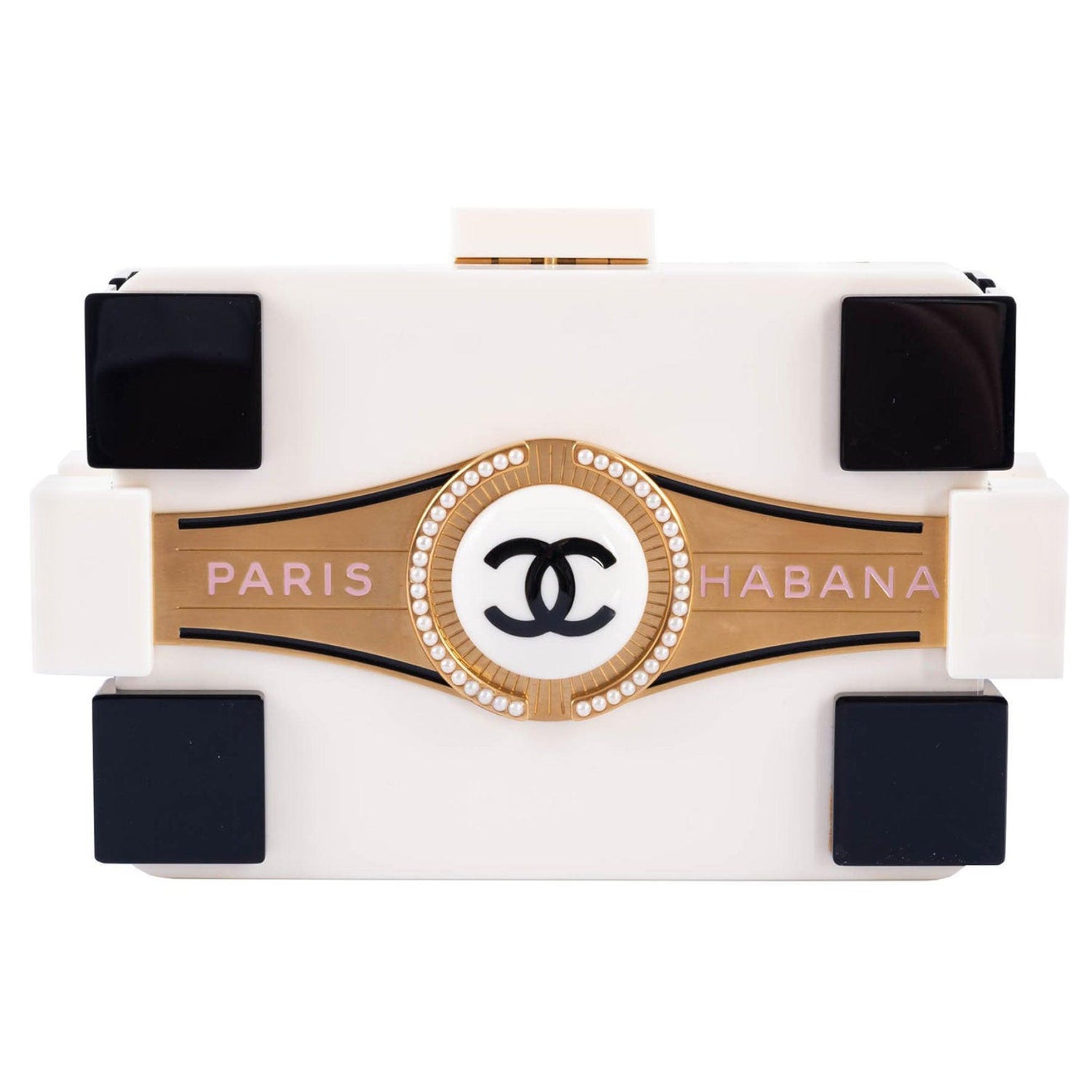 Chanel Brown Havana/Gold Tone 4235H Pearl Embellished Cat Eye Sunglasses at  1stDibs