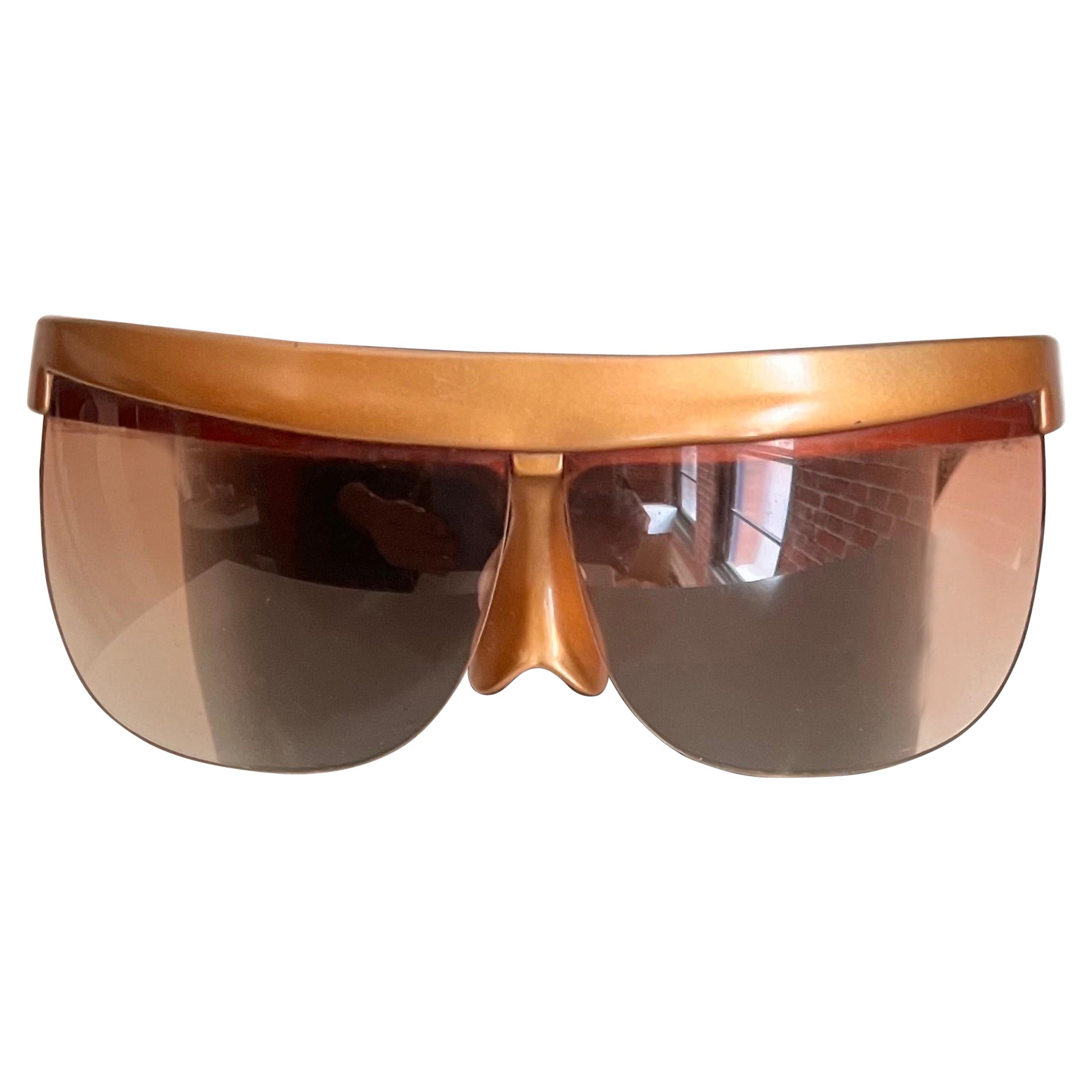 Vintage 1980’s Courrèges gold shield style sunglasses For Sale