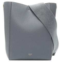 Celine Seau Sangle, borsa a tracolla a secchiello in pelle di vitello blu con tracolla in tela