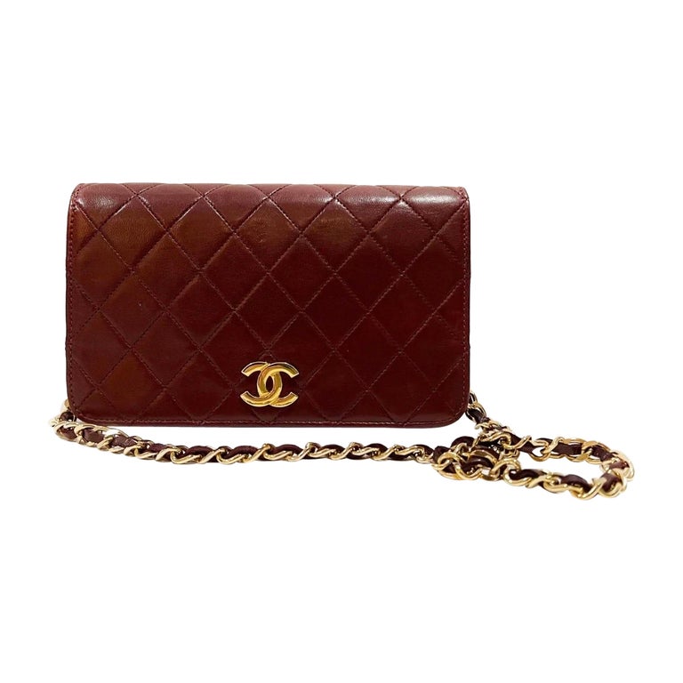 Vintage CHANEL Quilted Caviar Calfskin Leather Pouch Bag Clutch Bag Brown  For Sale at 1stDibs