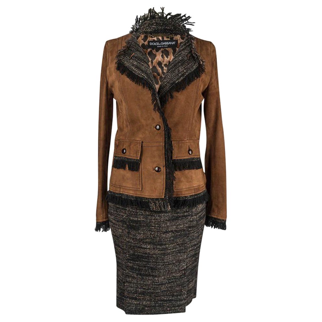 Dolce & Gabbana - Tailleur jupe en daim et tweed avec boutons en cuir, taille 42/8 en vente