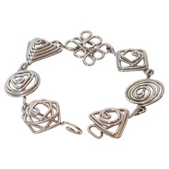 Modernes künstlerisches Silberdraht-Armband mit geometrischen Spiralen, handgefertigt mit Stiften, sieben Gliedern