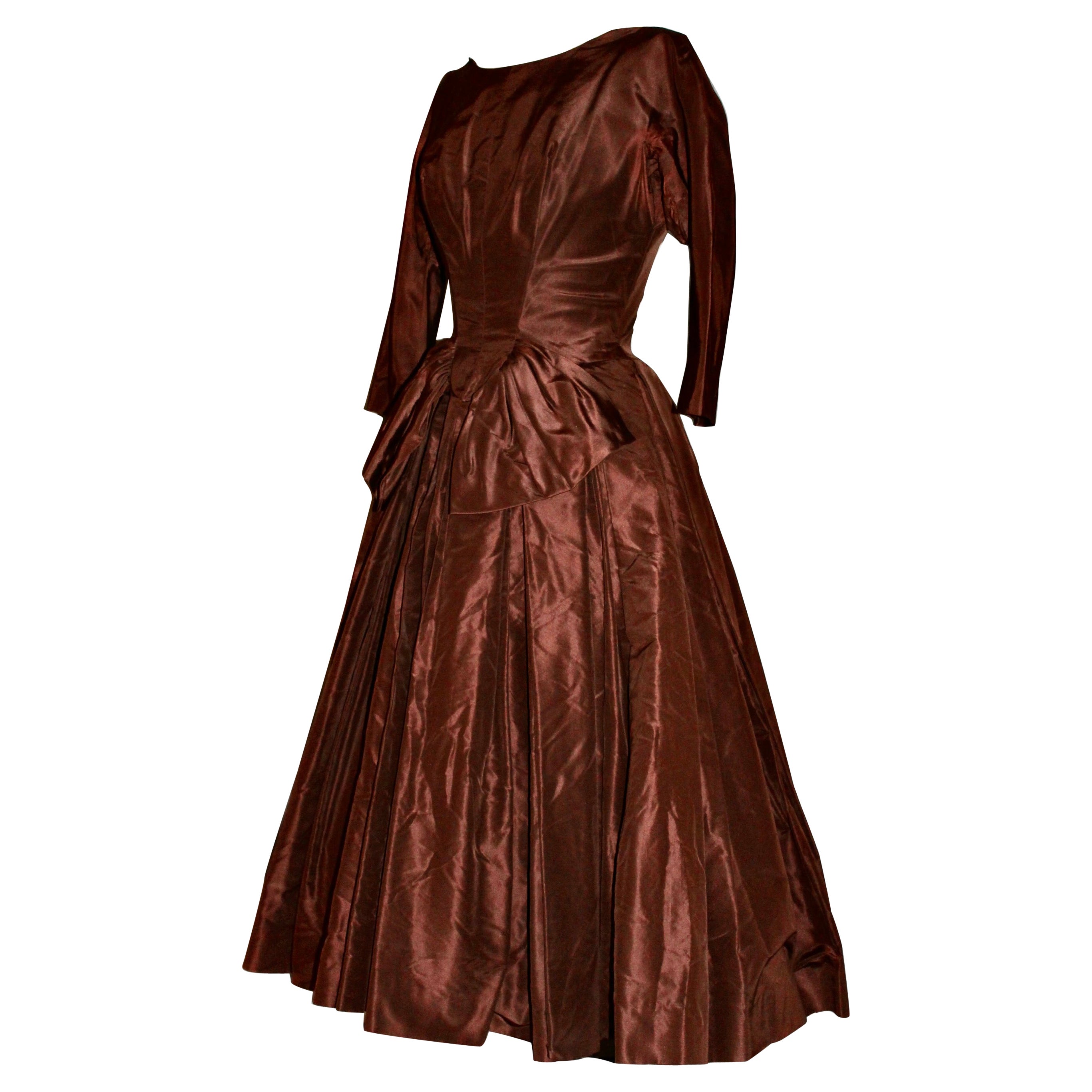 Günstiger Online-Verkauf France Vramant Black 1930\'s Paris 1stDibs Crepe Evening Silk For Sale at Gown