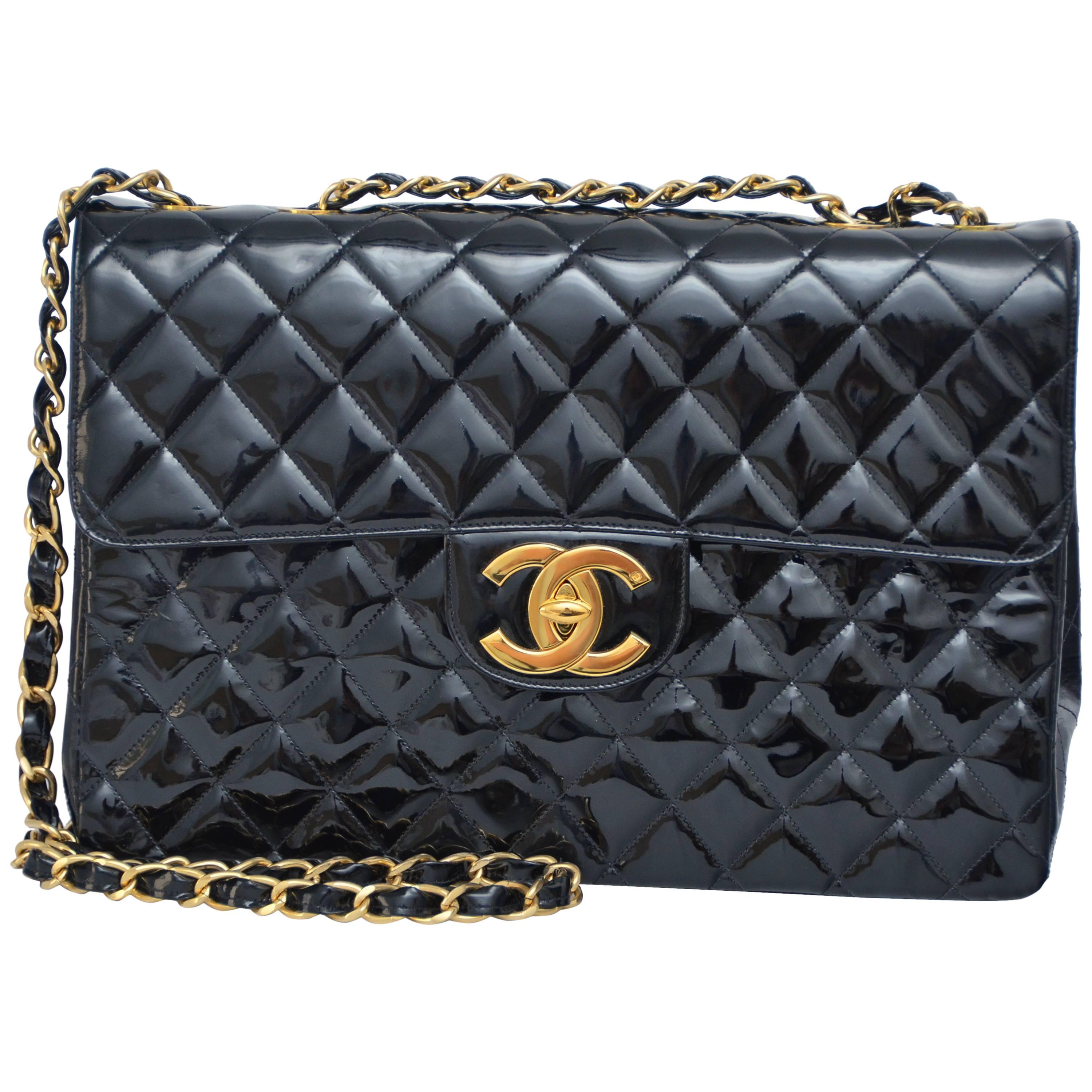 CHANEL Jumbo Black Patent Leather Handbag With Large CC   Mint