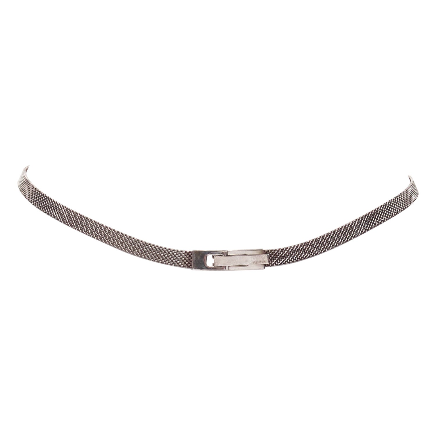 GUCCI Vintage Y2K silver tone interlocking GG logo buckle chainmail skinny belt For Sale