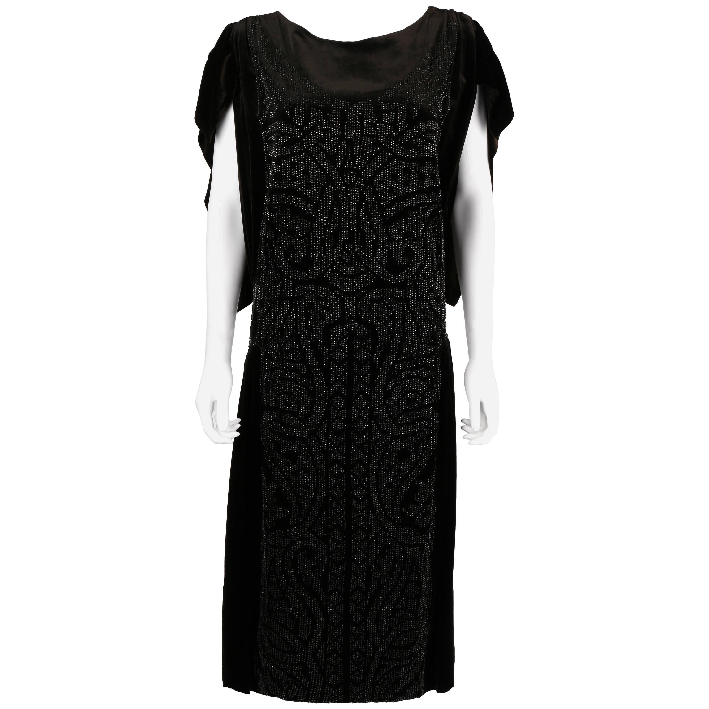 Circa 1922 ADAIR Paris Black Silk Velvet Beaded Evening Flapper Dress Size XL For Sale