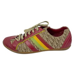 Dior EU 38 Turnschuhe aus rotem Leder mit Monogramm-Druck