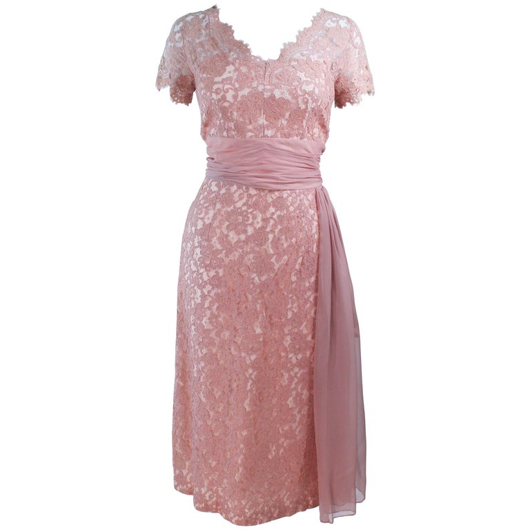 1950's Peach Lace Cocktail Dress with Draped Chiffon Waist Size 8 10