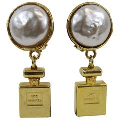Vintage 90's Chanel N°5 Bottle and XL Pearl Gold Plated Earrings