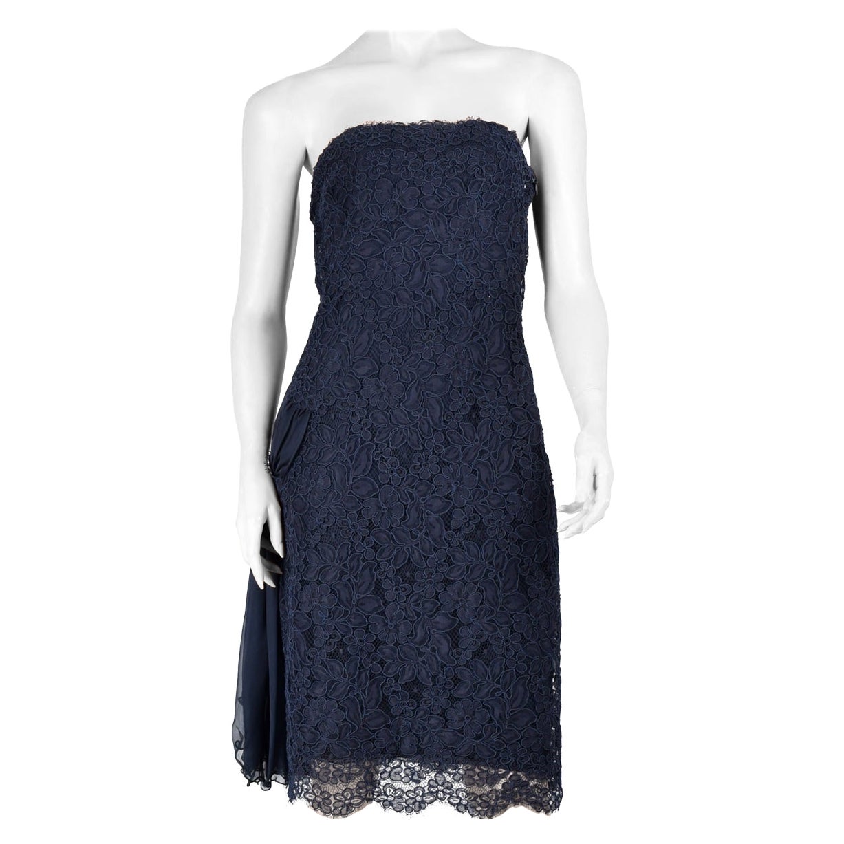 Valentino US 8 Navy Lace Midi Dress For Sale