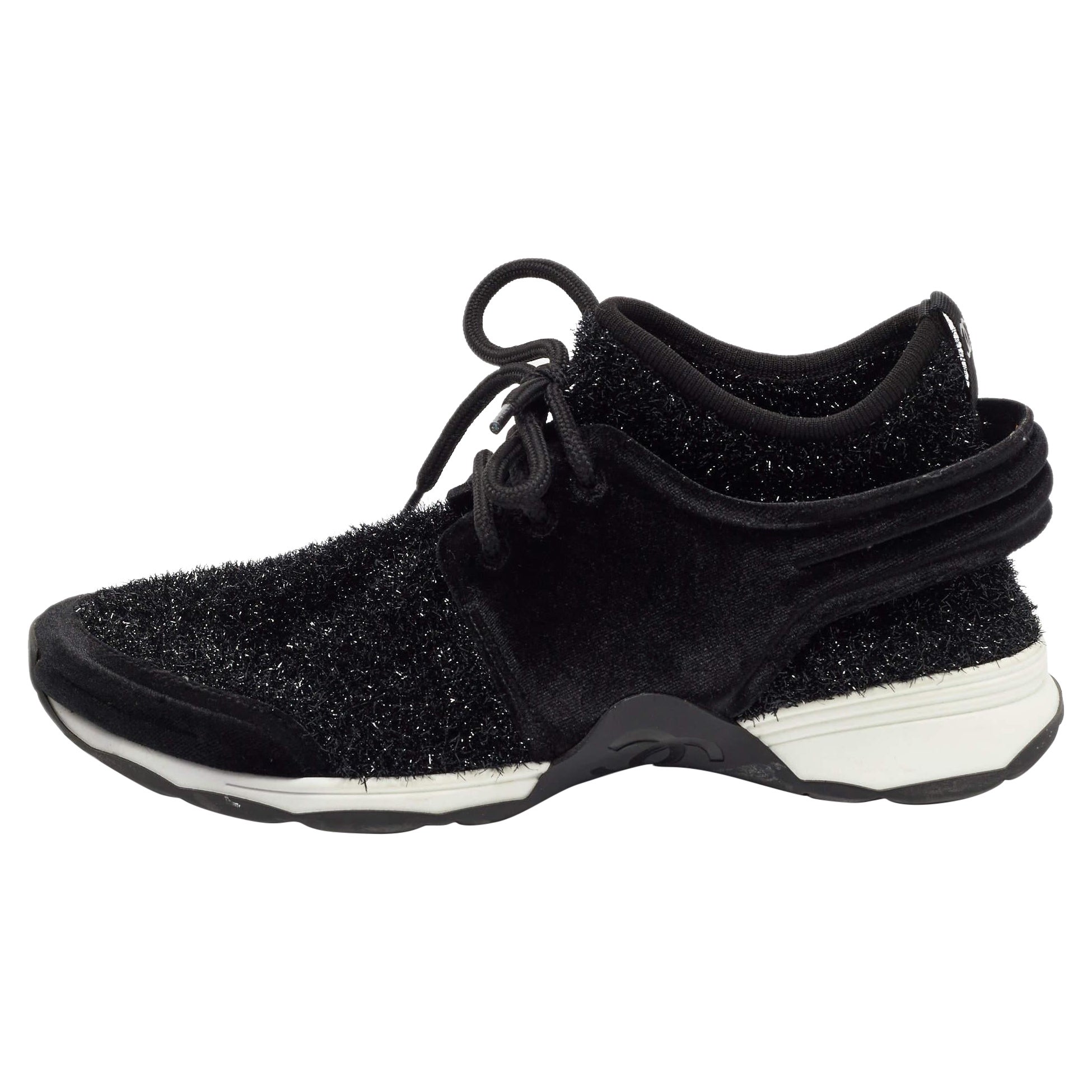 Chanel Black Velvet and Tinsel Fabric CC Low Top Sneakers Size 40.5 For  Sale at 1stDibs