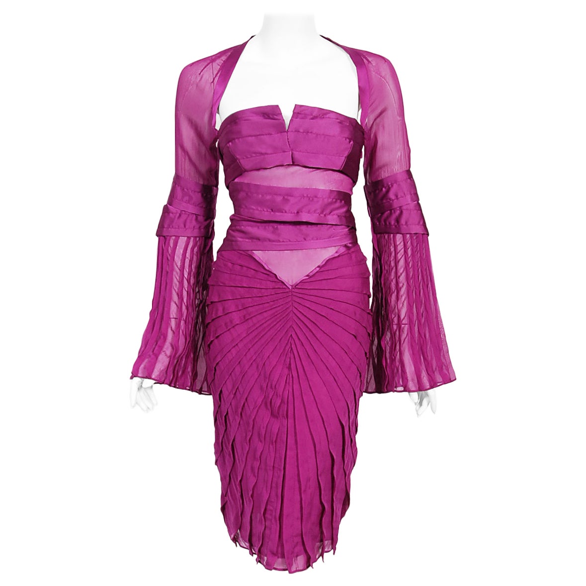 2004 Gucci by Tom Ford Runway Pleated Purple Silk Bell Sleeve Cut-Out Dress For Sale