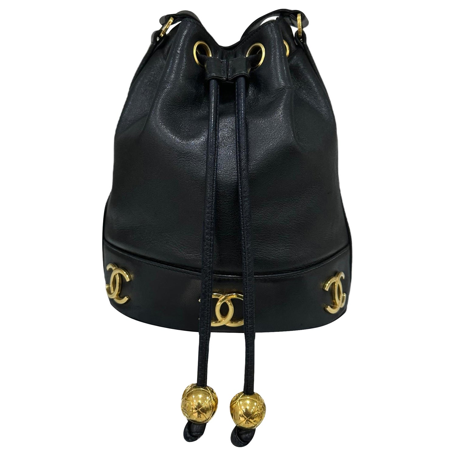 Gabrielle leather backpack Chanel Black in Leather - 28314080