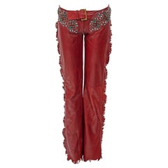 Dolce & Gabbana Rote Lederhose mit Kristallverzierung und Fransen, Frühjahr/Sommer 2001