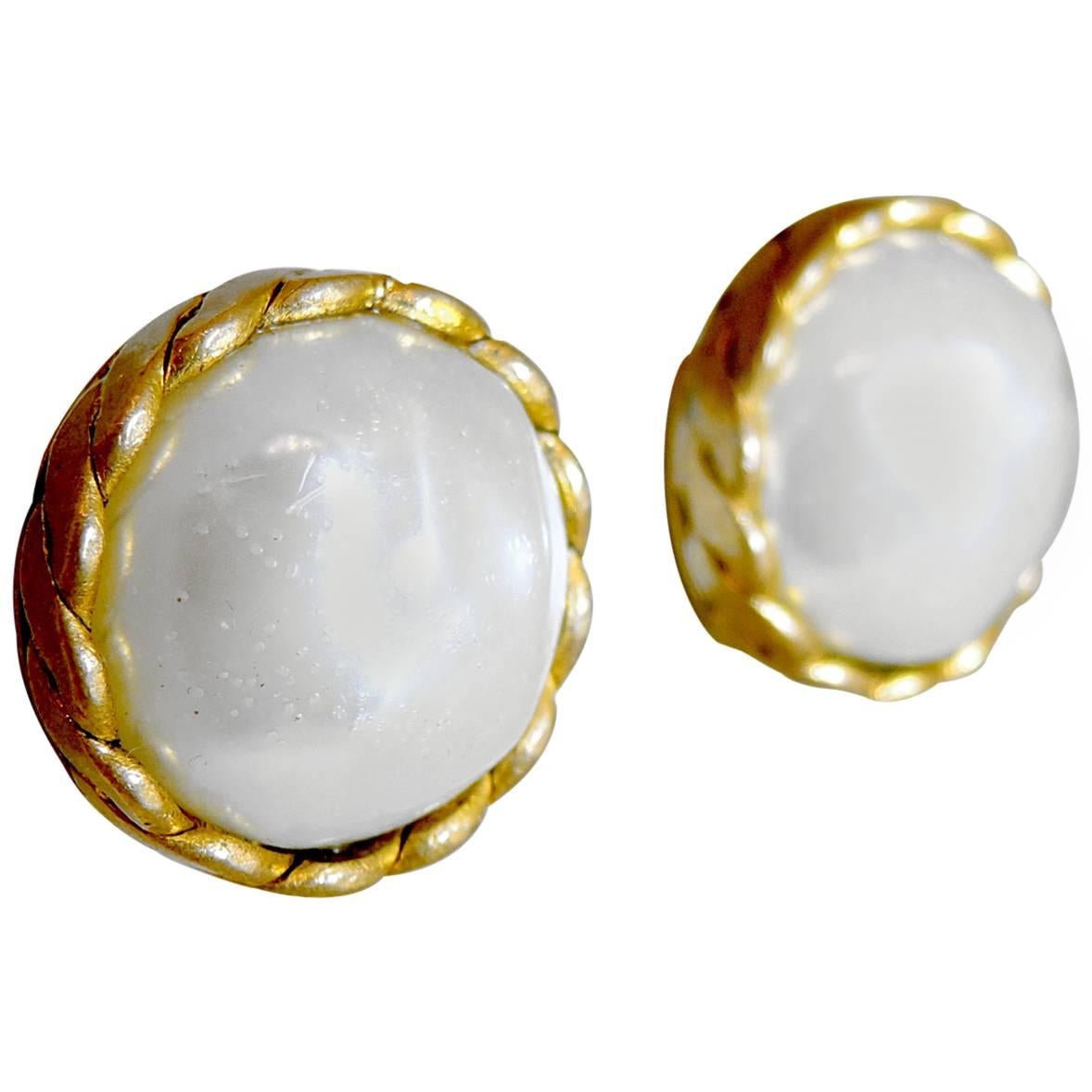 Vintage Chanel 1984 Faux Baroque Pearl Button Earrings For Sale