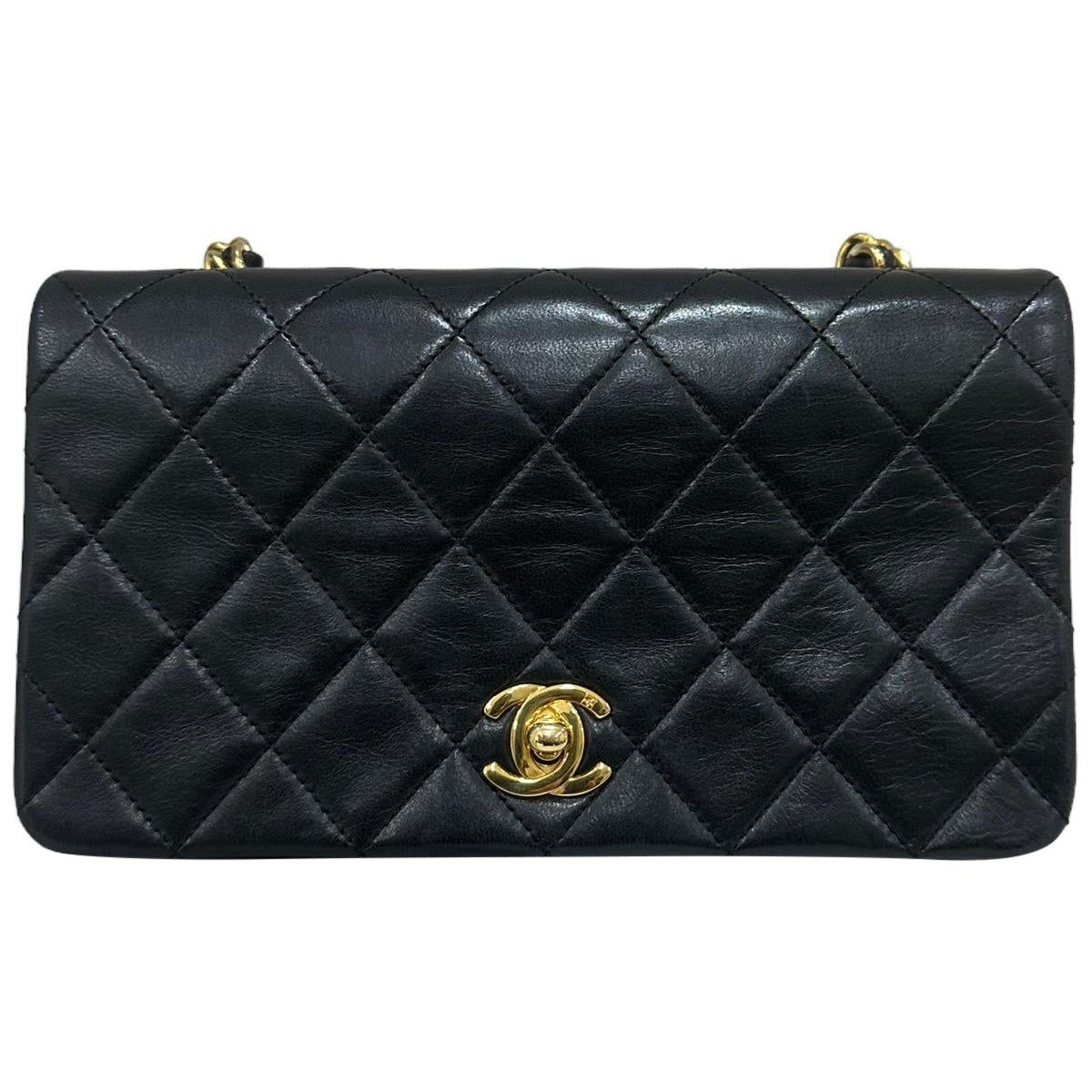 1990 Vintage Chanel Handbag - 546 For Sale on 1stDibs