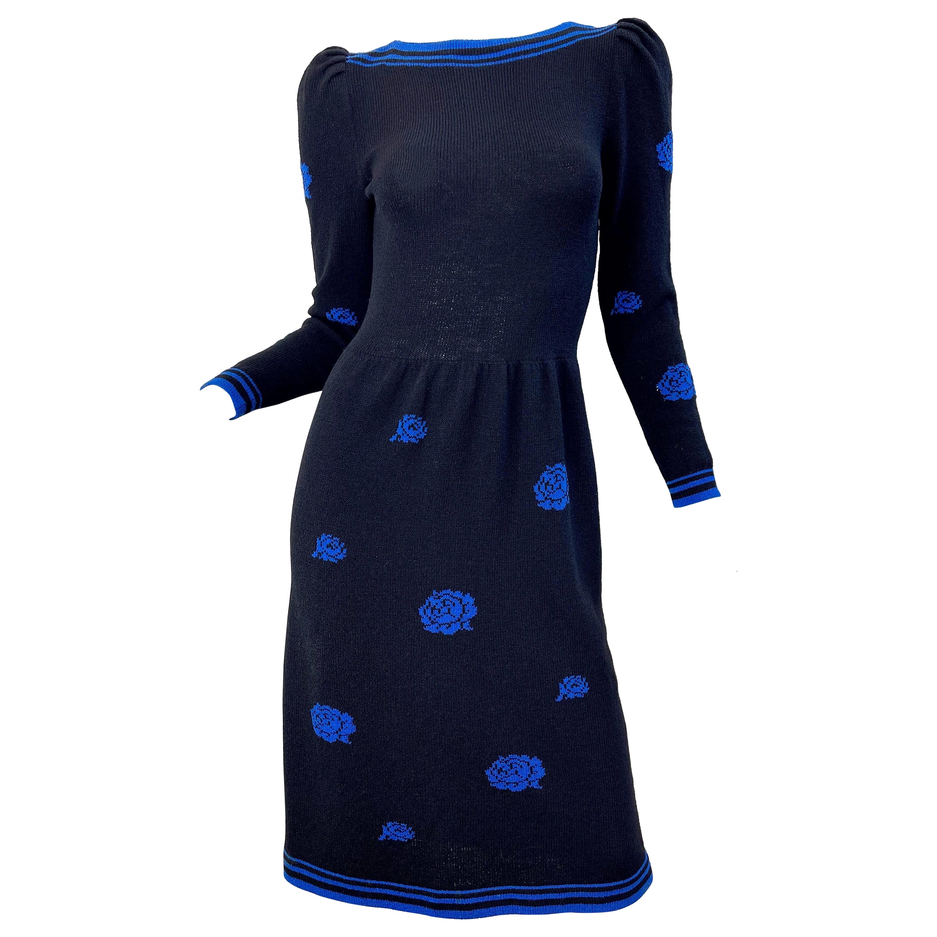 70s Adolfo For Saks 5th Avenue Black Blue Flower Print Vintage 1970s Knit Dress For Sale