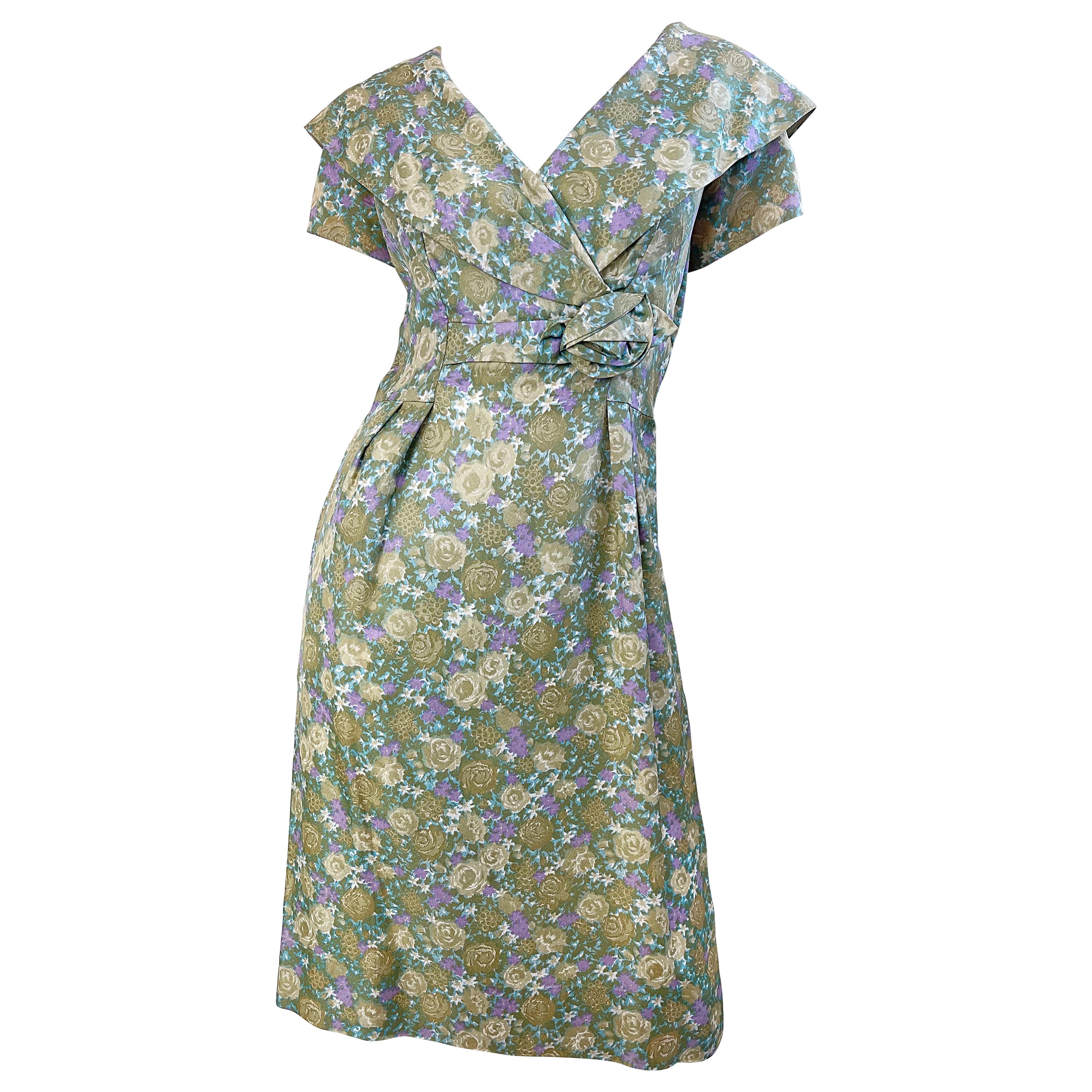 1950s Demi Couture Shawl Collar Green Purple Flower Print Silk Vintage 50 Dress For Sale