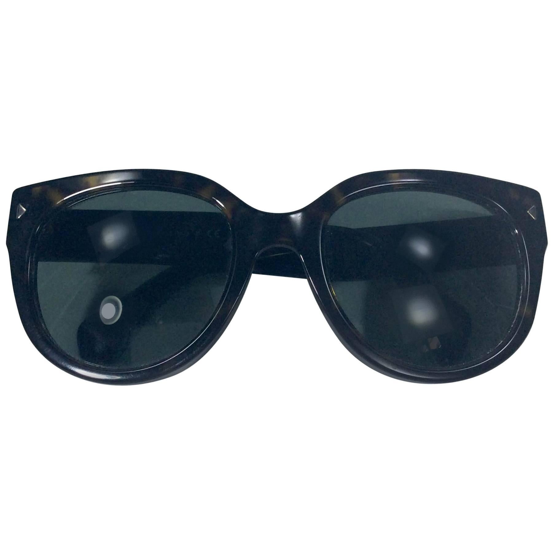 Prada Black Tortoise Cat Eye Sunglass For Sale