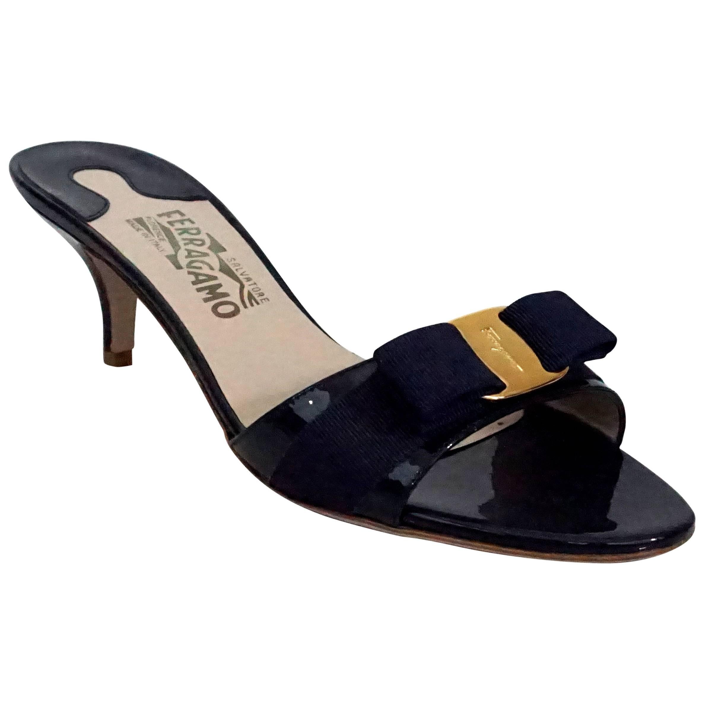 Salvatore Ferragamo Navy Patent Slides with Bow and Gold Logo - 9