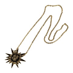 Retro Salvador Dail Le Roi Soleil Rare Pendant Necklace