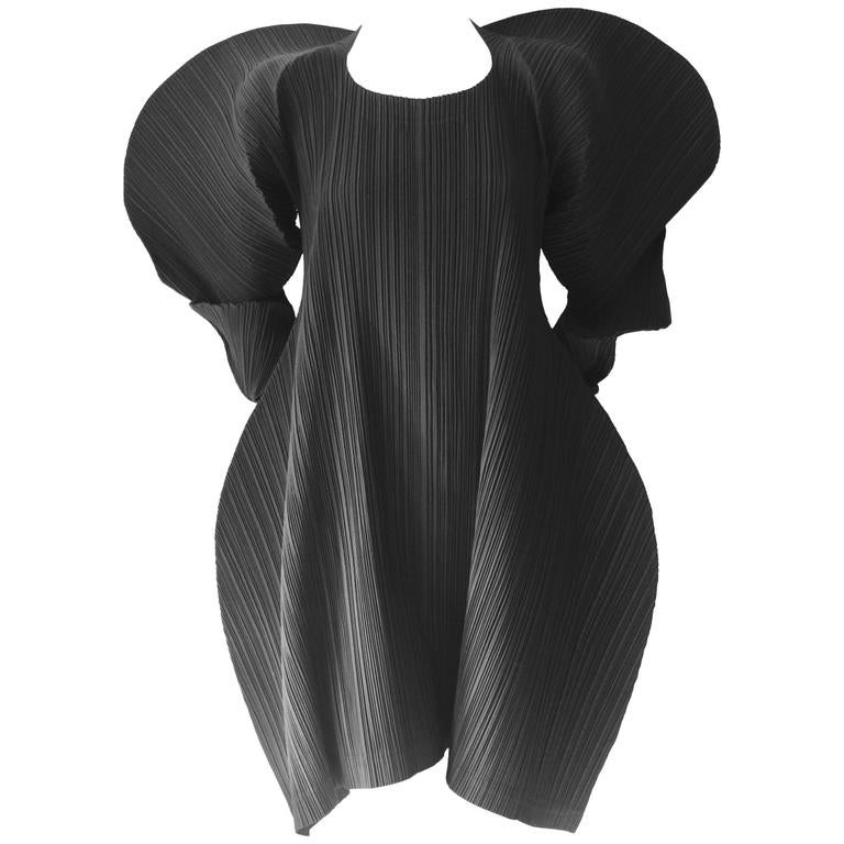 Issey Miyake Pleats Please For Sale at 1stdibs