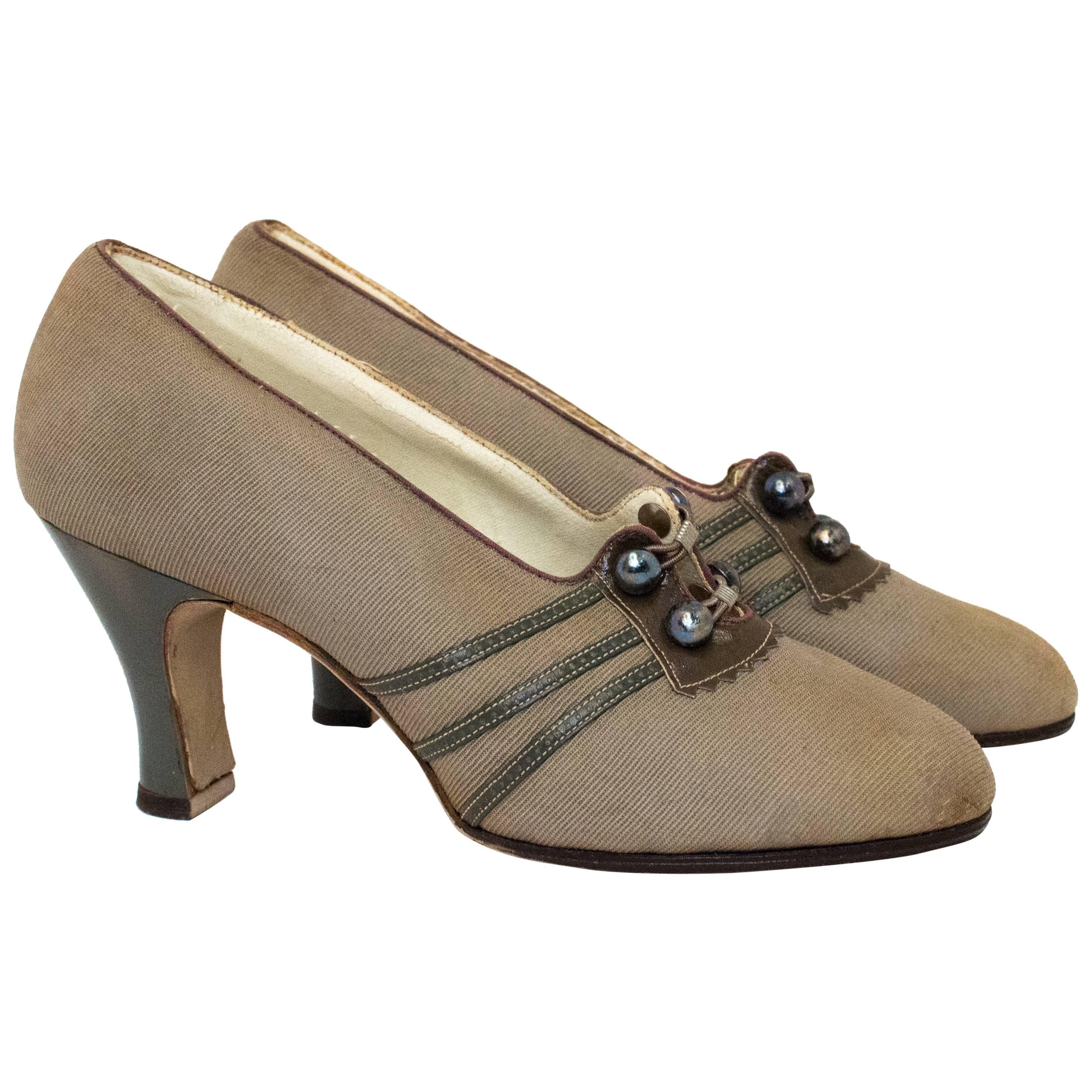 20s Tan Fabric Heels with Grey Leather Detailing   For Sale