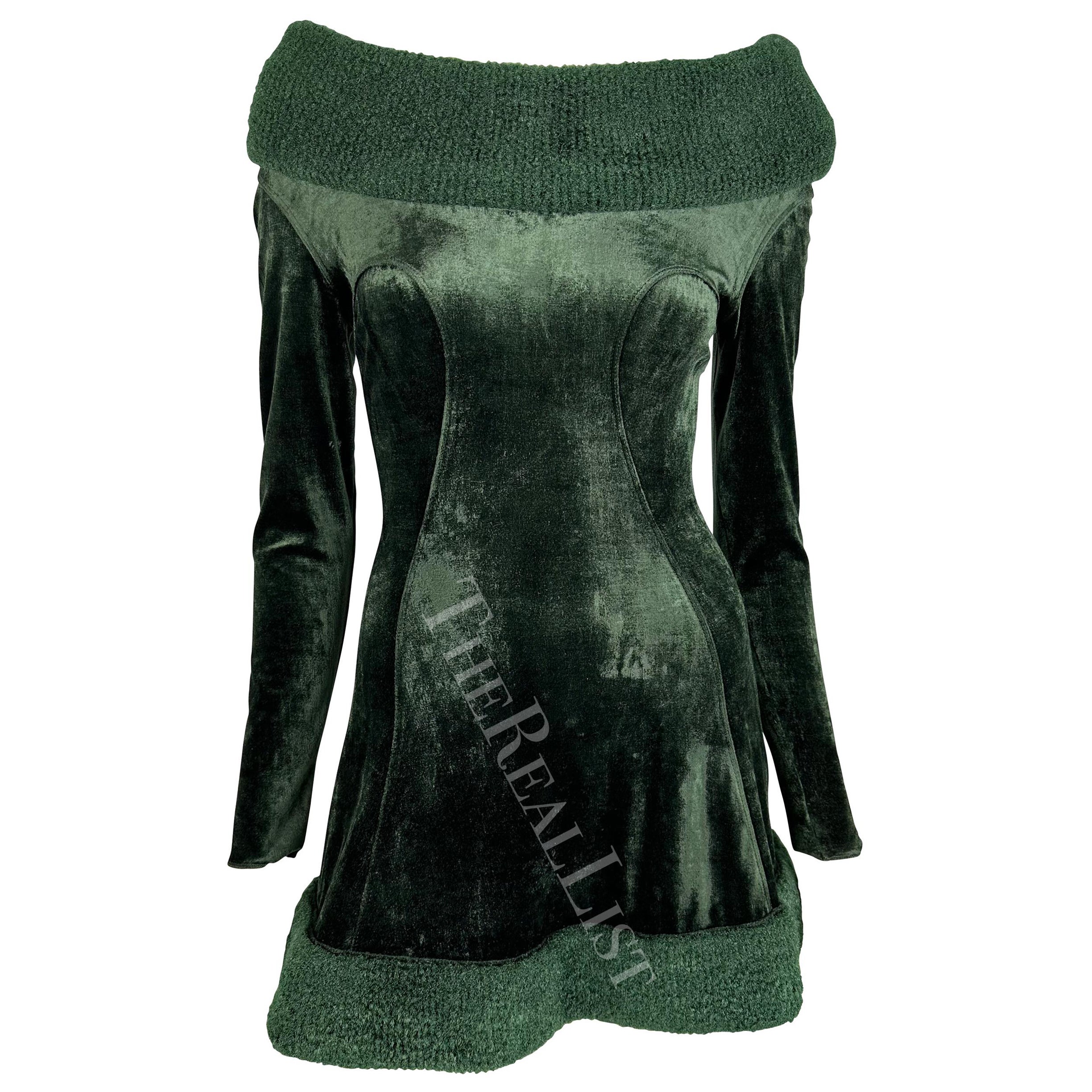 F/W 1991 Alaia Dark Green Velvet Off-The-Shoulder Plush Mini Dress For Sale