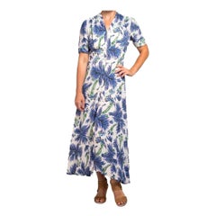 1940S Blaues und weißes Kleid mit Reißverschluss und Blumendruck aus Rayon