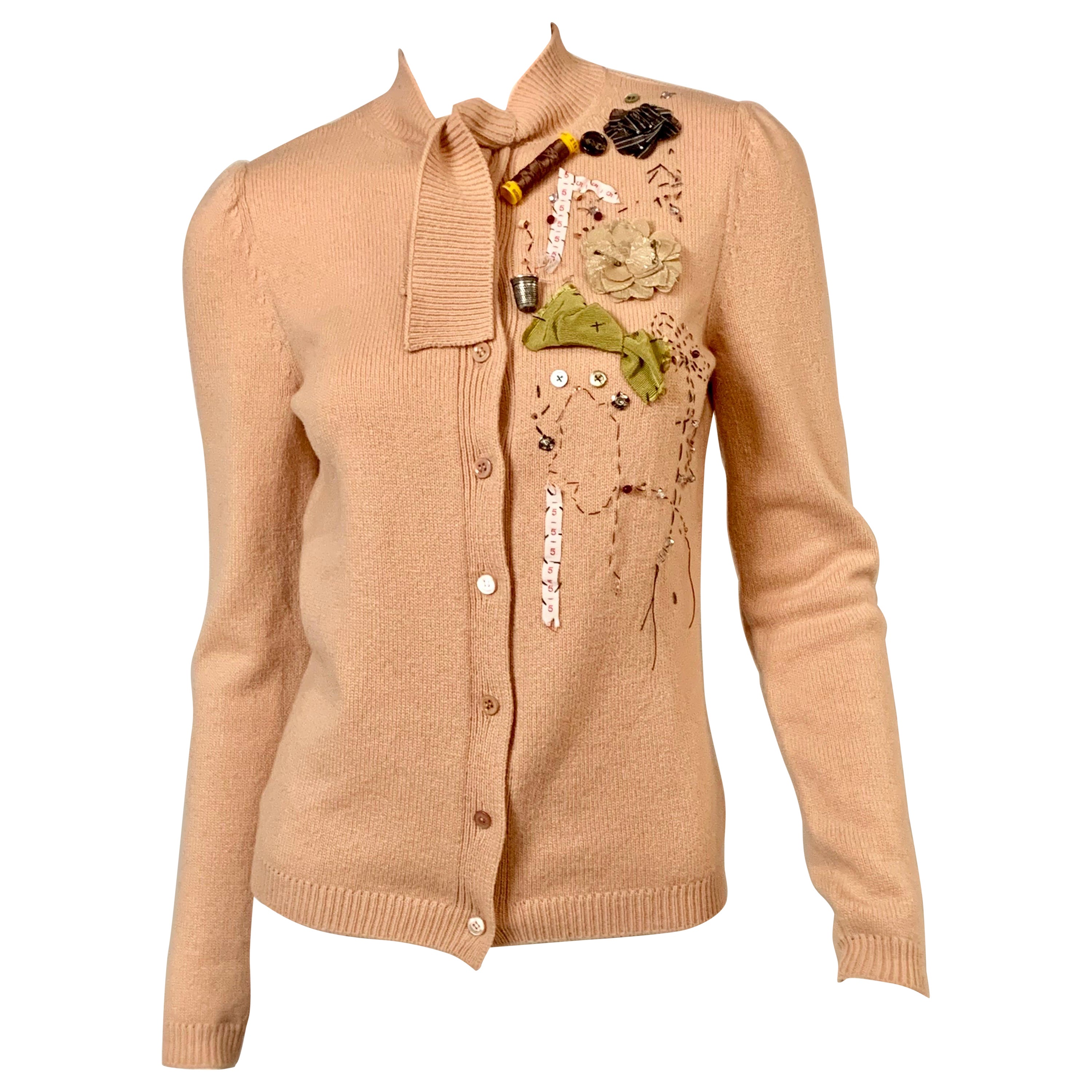 Moschino Pale Pink Cashmere Sweater Appliqued Sewing Theme For Sale