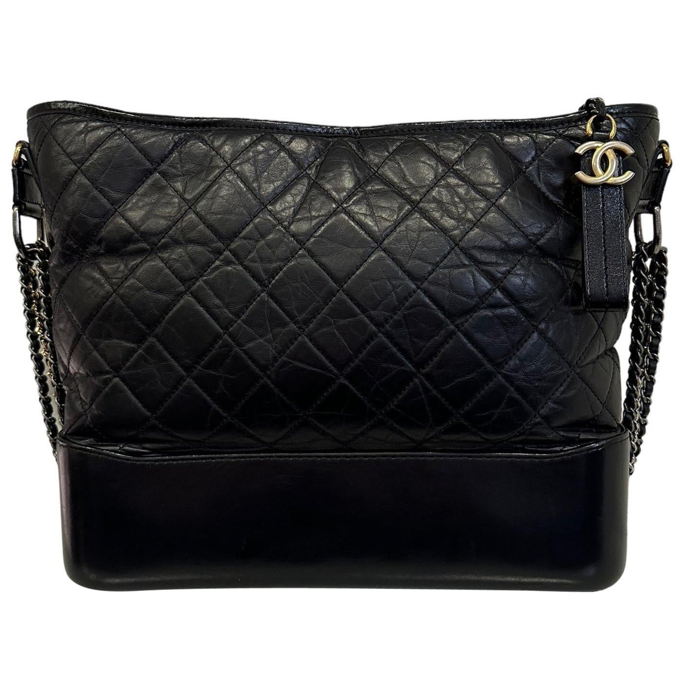 2018 Chanel Black Quilted Aged Calfskin Leather Gabrielle Clutch-with-Chain  CWC