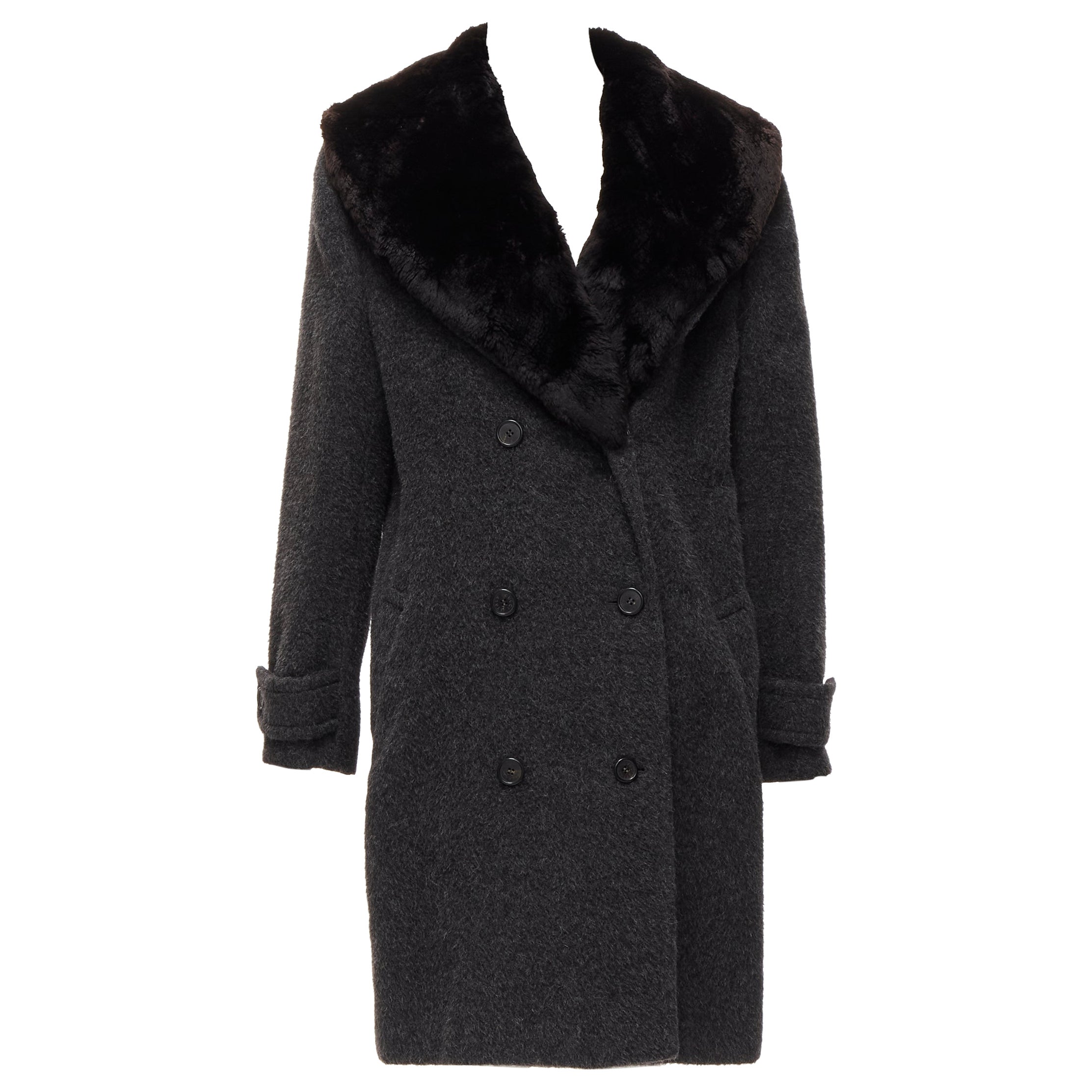 Gucci - Manteau d'hiver vintage gris à col en fourrure et à double bretelle en alpaca, taille IT 42 M en vente