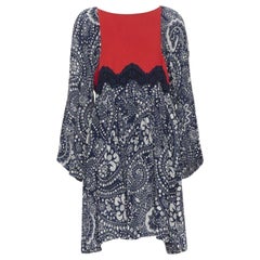 défilé CHLOE 2016 bleu blanc dentelle garnie floral manches évasées robe boho  FR36