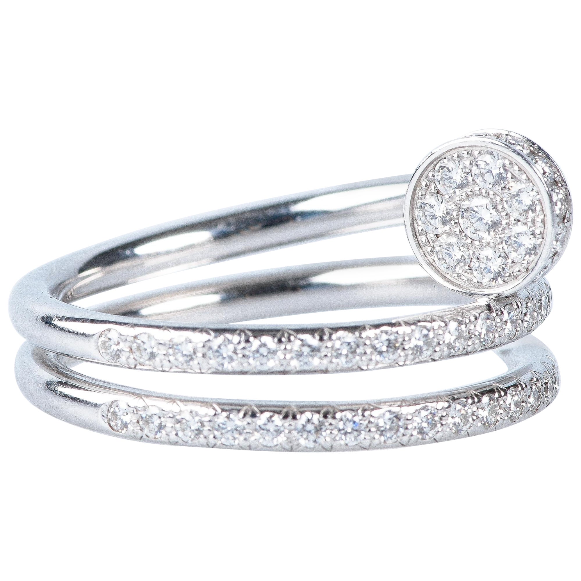 Bague Cartier « Juste un Clou » en or gris 750/1000 décorée de 77 diamants en vente